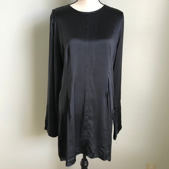 New Treasure & Bond x Something Navy Dress - Picture 1 of 6